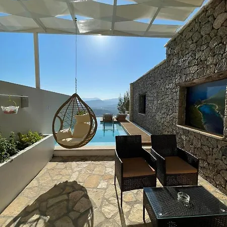 Zeus Throne Aparthotel *
